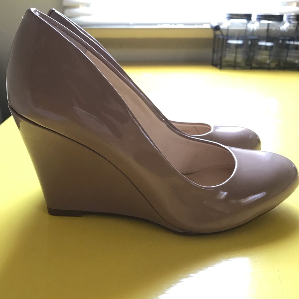 Jessica Simpson wedges